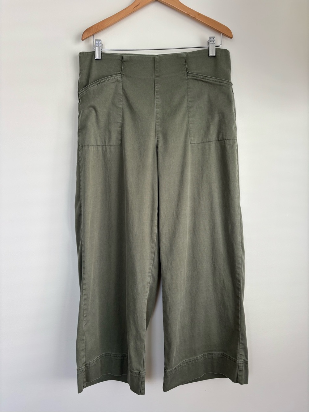 Wide Leg Cropped Pants Size XL